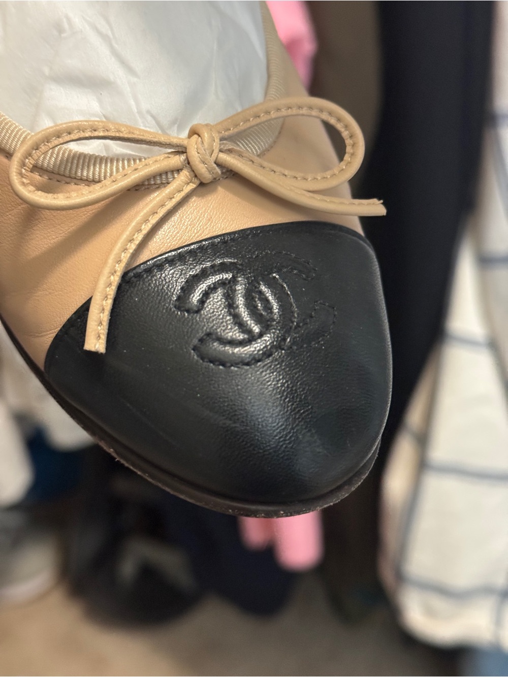 CHANEL Beige Leather Ballet Flats with Black Cap Toe - Picture 3 of 7